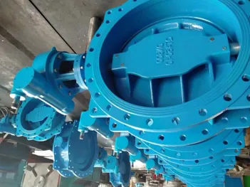 Double bride konsantrik papiyon valv